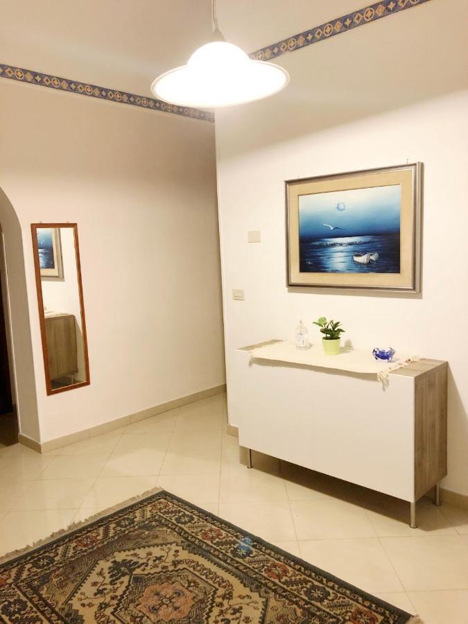 Apartment For 2 In Catania, B&B Le Voci Del Mercato エクステリア 写真