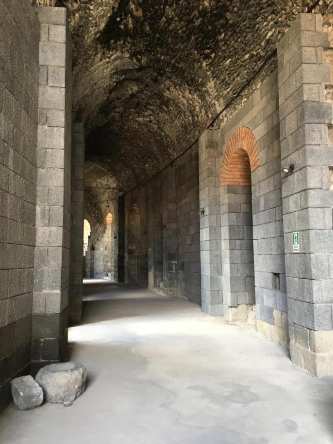 Apartment For 2 In Catania, B&B Le Voci Del Mercato エクステリア 写真