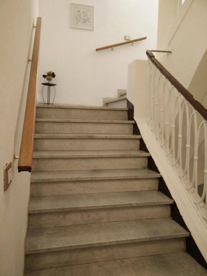 Apartment For 2 In Catania, B&B Le Voci Del Mercato エクステリア 写真
