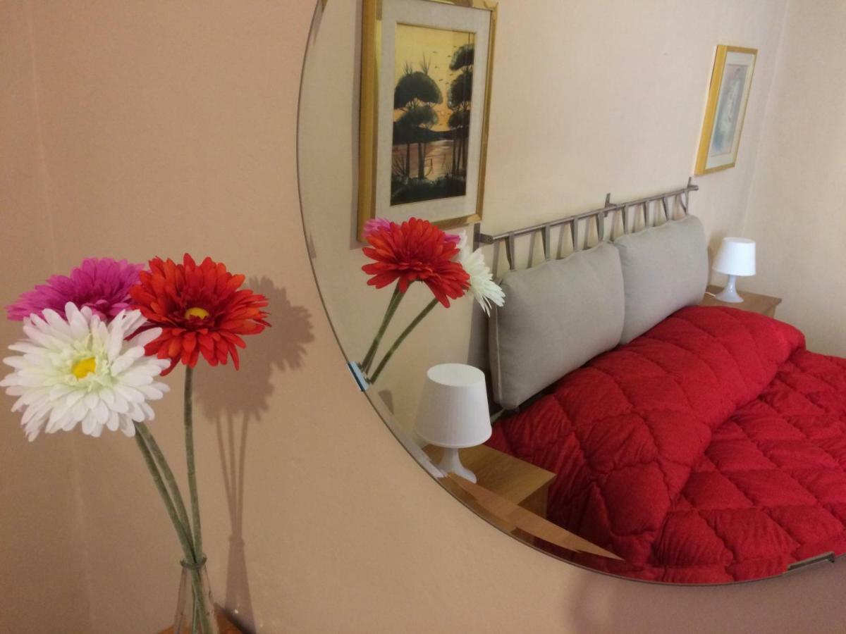 Apartment For 2 In Catania, B&B Le Voci Del Mercato エクステリア 写真